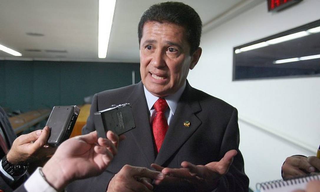 O ministro dos Transportes , Alfredo Nascimento, em foto de Aílton de Freitas