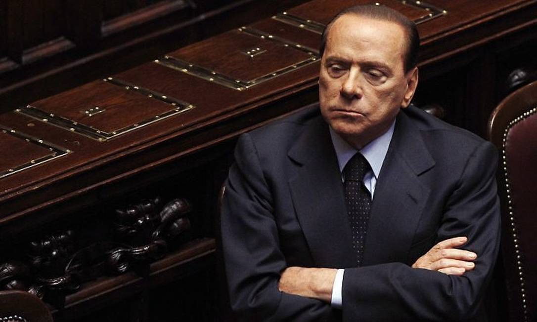Divulgação de conversas constrangedoras de Berlusconi teria motivado propostaReuters
