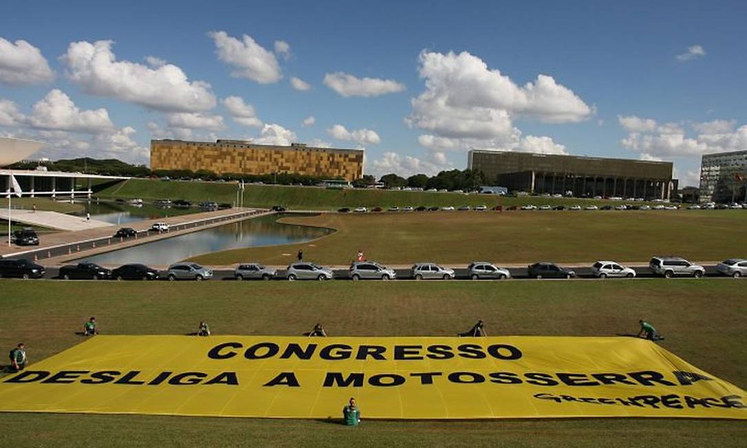 Protesto do Greenpeace em frente ao Congresso Nacional, contra a reforma do Código FlorestalFoto de André Coelho
