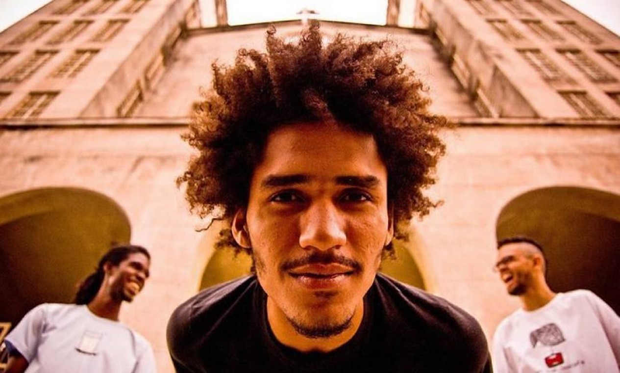 Grito do Rock destaca rapper Emicida e bandas como Macaco Bong, Holger ...