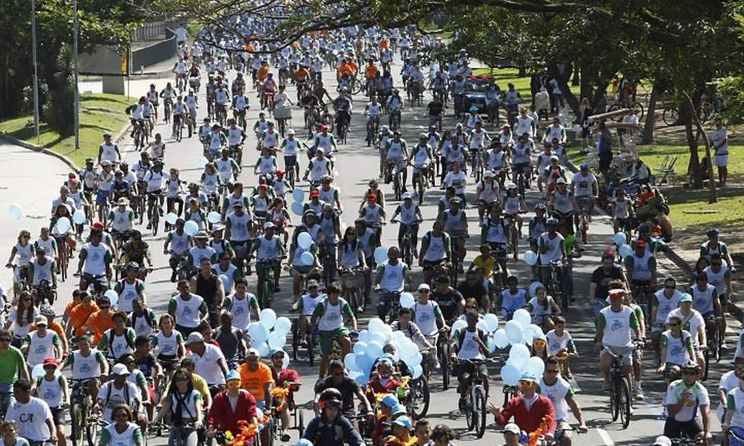 Passeio de bicicleta abre semana do Dia Mundial Sem Carro Foto: André Teixeira - O Globo