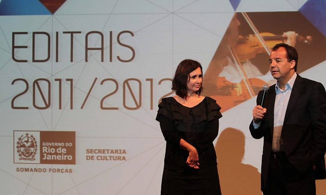 Adriana Rattes e Sérgio Cabral no anúncio do edital Foto Divulgação Carlos Magno