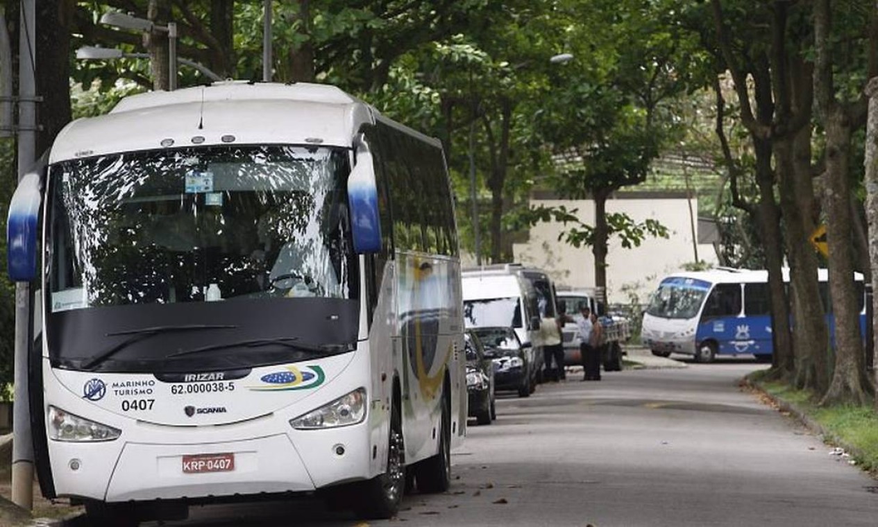 Prefeitura cria regras para estacionamento de ônibus de turismo na Barra da  Tijuca e no Recreio; saiba quais são