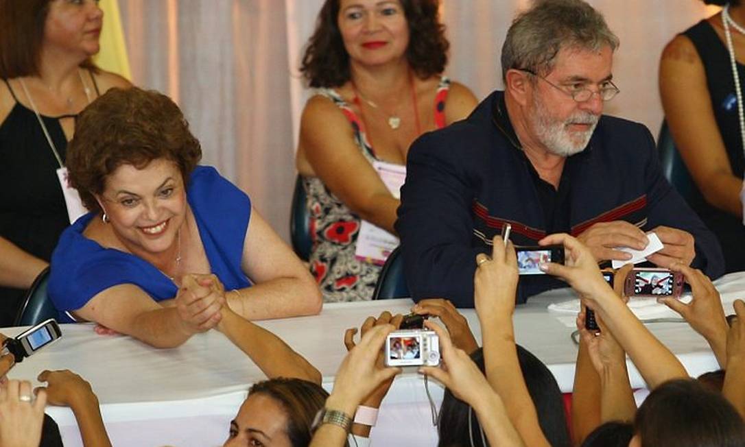 O presidente Luiz Inácio Lula da Silva acompanhado da ministra da Casa Civil, Dilma Rousseff, participou nesta quinta do 22° Congresso das Mulheres Metalúrgicas em Sâo Bernardo do Campo, ABC Paulista - Foto: Michel FilhoO Globo