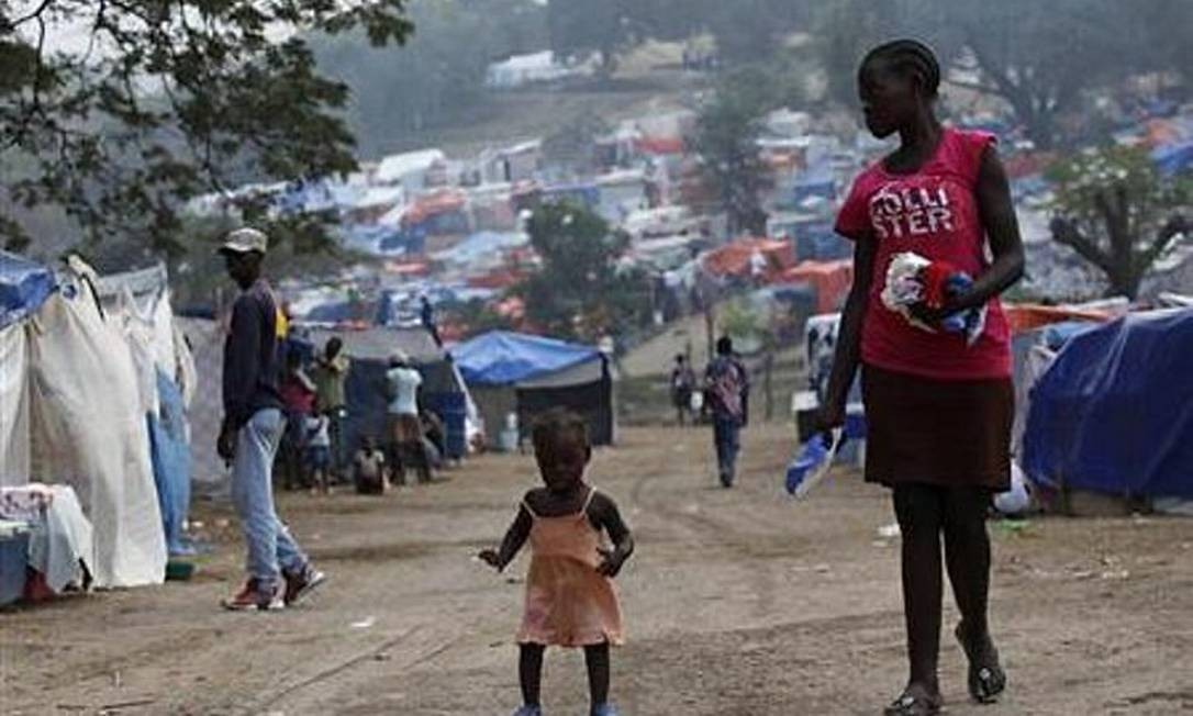 Haiti diz que número de vítimas do terremoto está em 270 ...