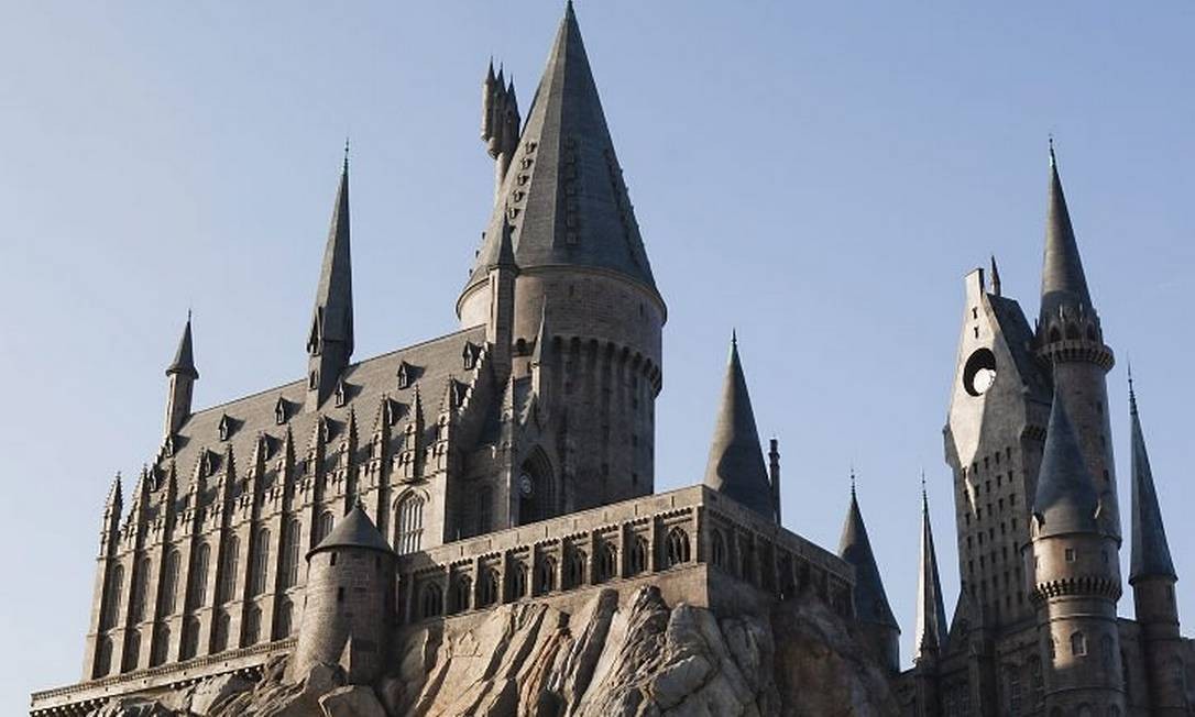 castelo-de-hogwarts-quase-pronto-em-rea-dedicada-a-harry-potter-na