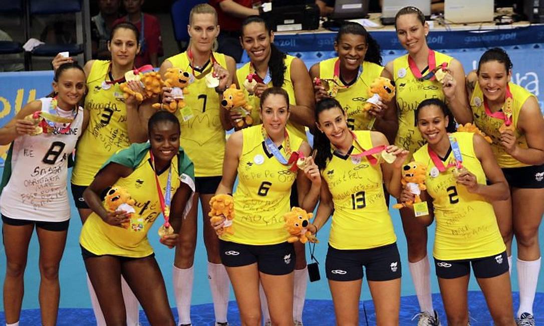 De olho no título: Seleção Brasileira Feminina de Vôlei inicia sua