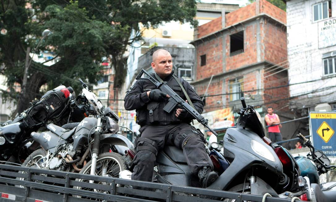 Assinantes estão VICIADOS em reality show policial brasileiro da