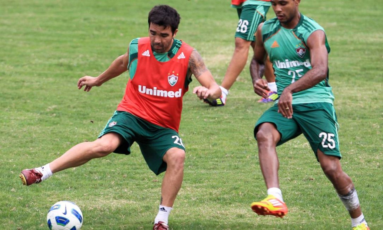 Futsal joga-se com a cabeça, não é com os pés”. Entrevista a João