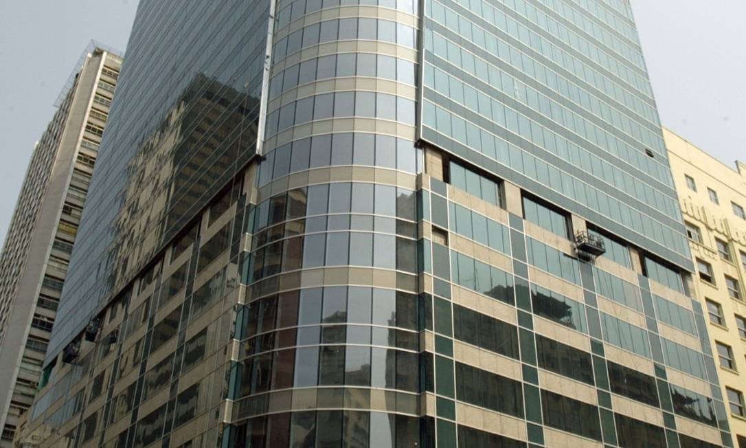 
Edifício Torre Almirante, que abriga funcionários da Petrobras, na Avenida Almirante Barroso, Centro do Rio
Foto: Simone Marinho / Simone Marinho
