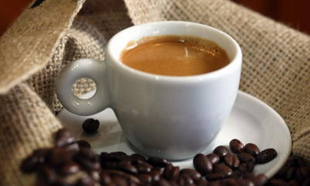 
Pesquisas mostram que o café pode prevenir alguns tipos de tumores malignos, como o câncer de próstata e o de endométrio
Foto: Ana Branco