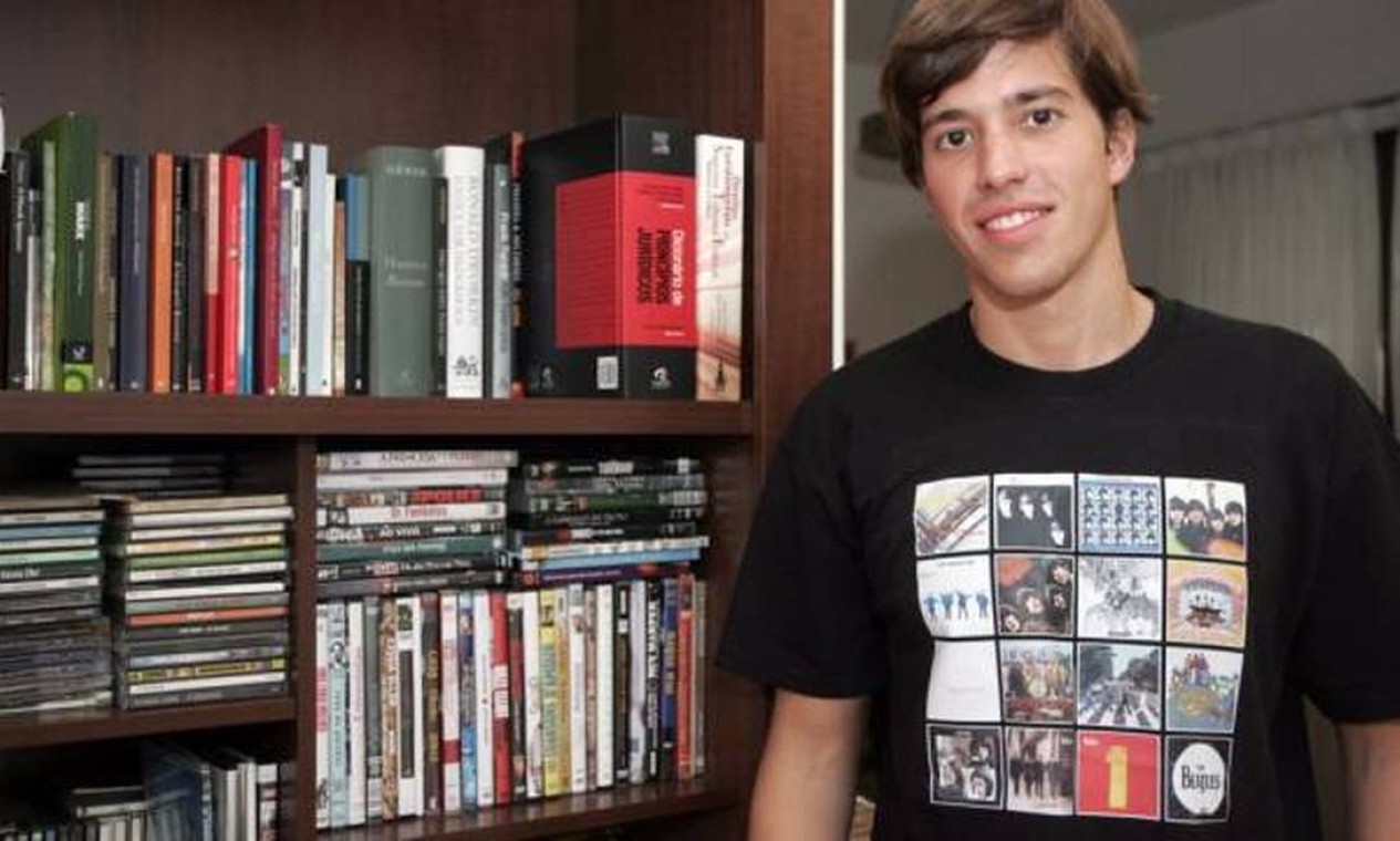 Victor Ramon Rosa Estudante de 22 anos é o mais novo procurador do Rio - Jornal O Globo