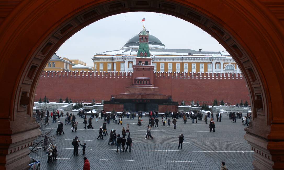 
A Praça Vermelha, com vista para o mausoléu de Lenin e o Kremlin atrás
Foto: Vivian Oswald / O Globo