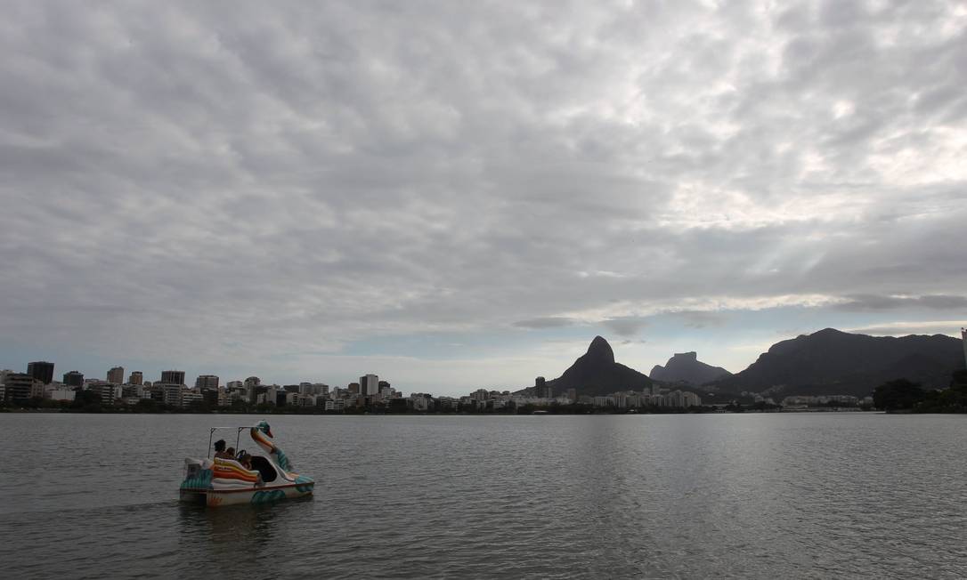 
O último dia de verão teve dia nublado no Rio de Janeiro
Foto: Domingos Peixoto