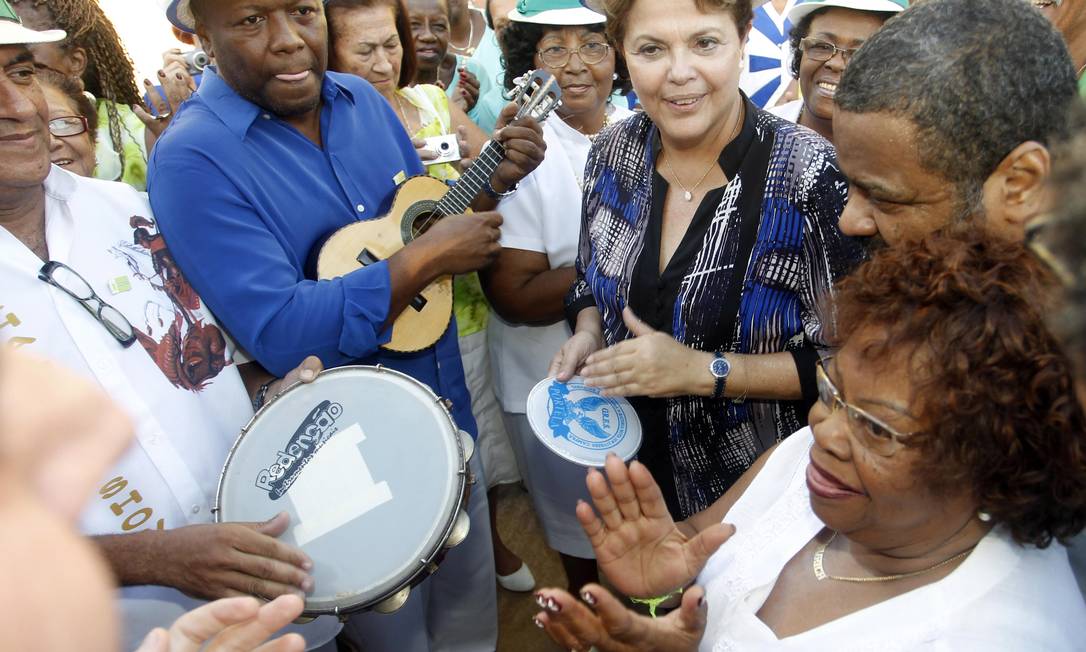
Presidenta Dilma Rousseff visita as obras da Transcarioca, no Rio de Janeiro
Foto: O Globo / Carlos Magno