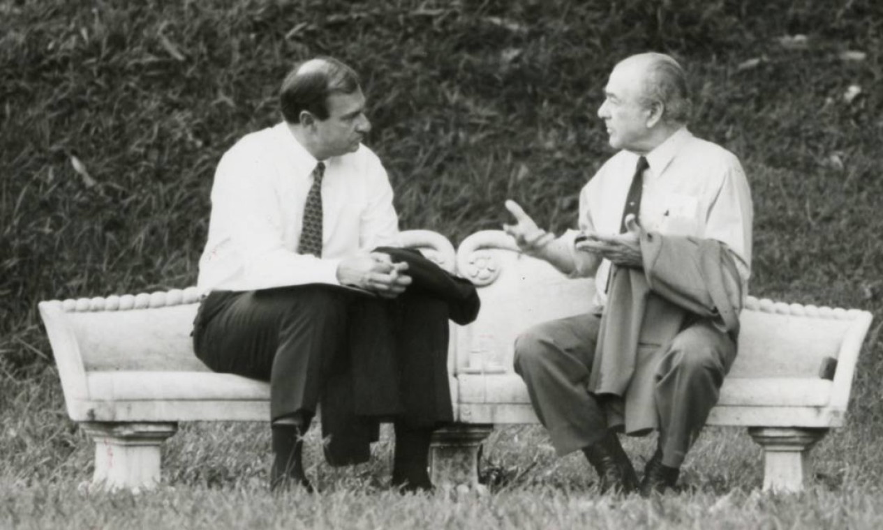 Com o então prefeito do Rio de Janeiro, César Maia, no jardim do Palácio das Laranjeiras em 1993
