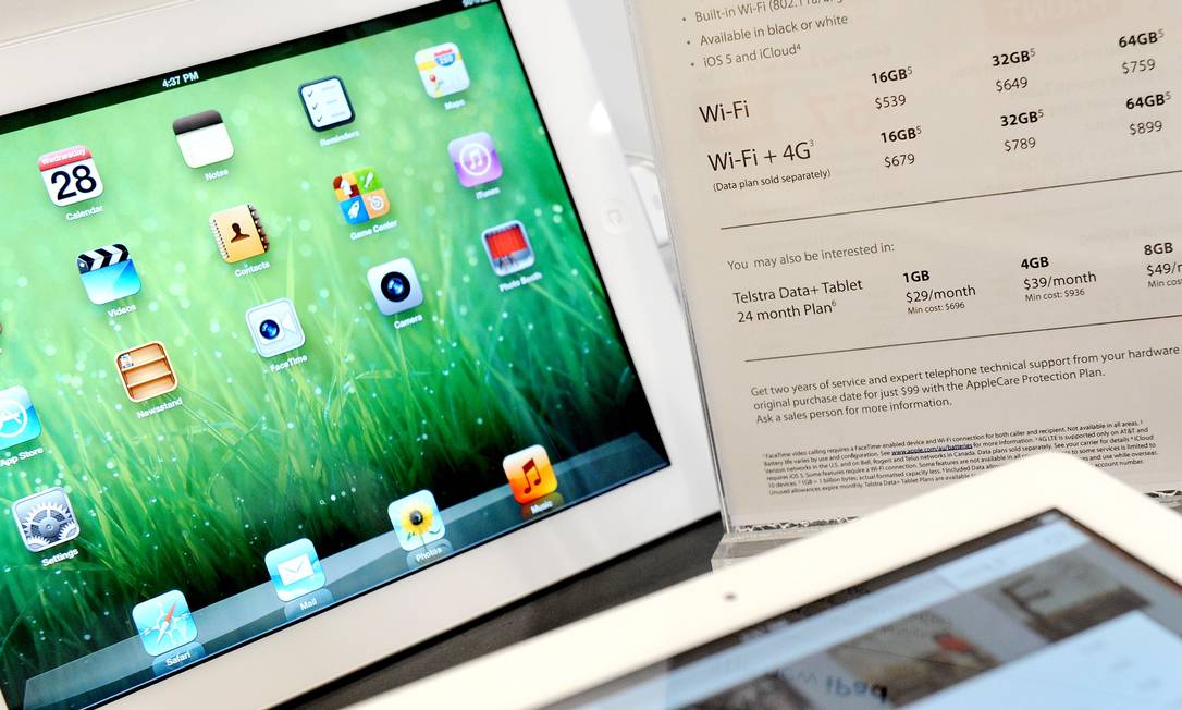 
Novo iPad com 4G, da Apple, em vitrine de loja em Melbourne, na Austrália
Foto:
AFP
