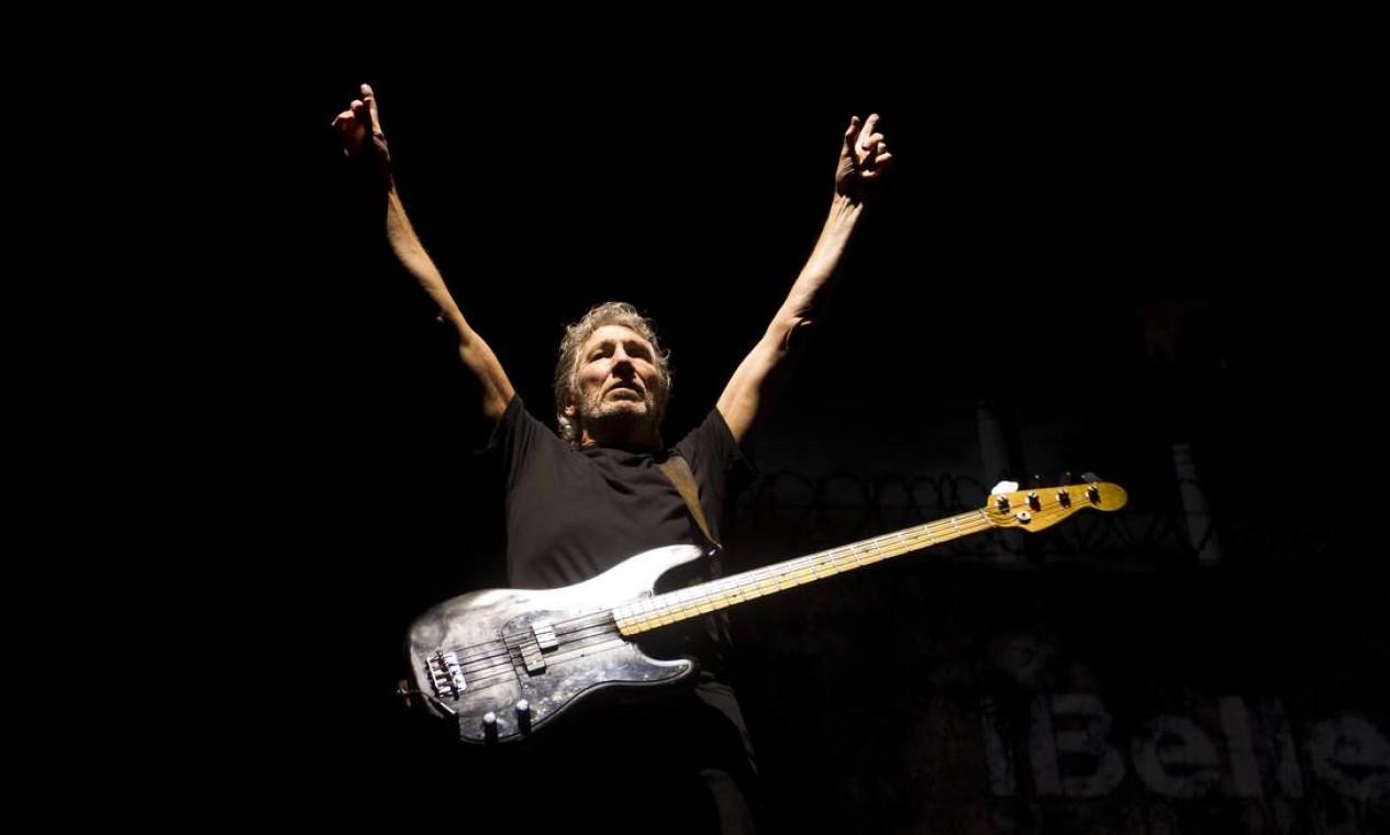 Roger Waters voltou ao Rio para fazer o show da turnê 'The Wall live' Foto: Mônica Imbuzeiro / Agência O Globo