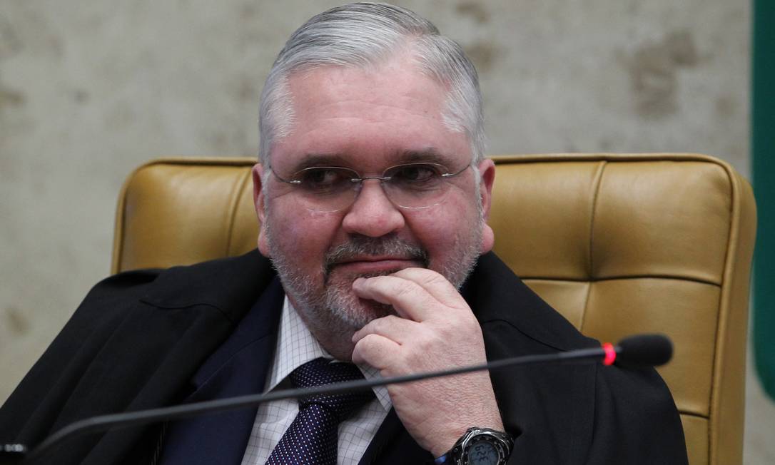 
O procurador-geral da República, Roberto Gurgel
Foto: O Globo / Givaldo Barbosa