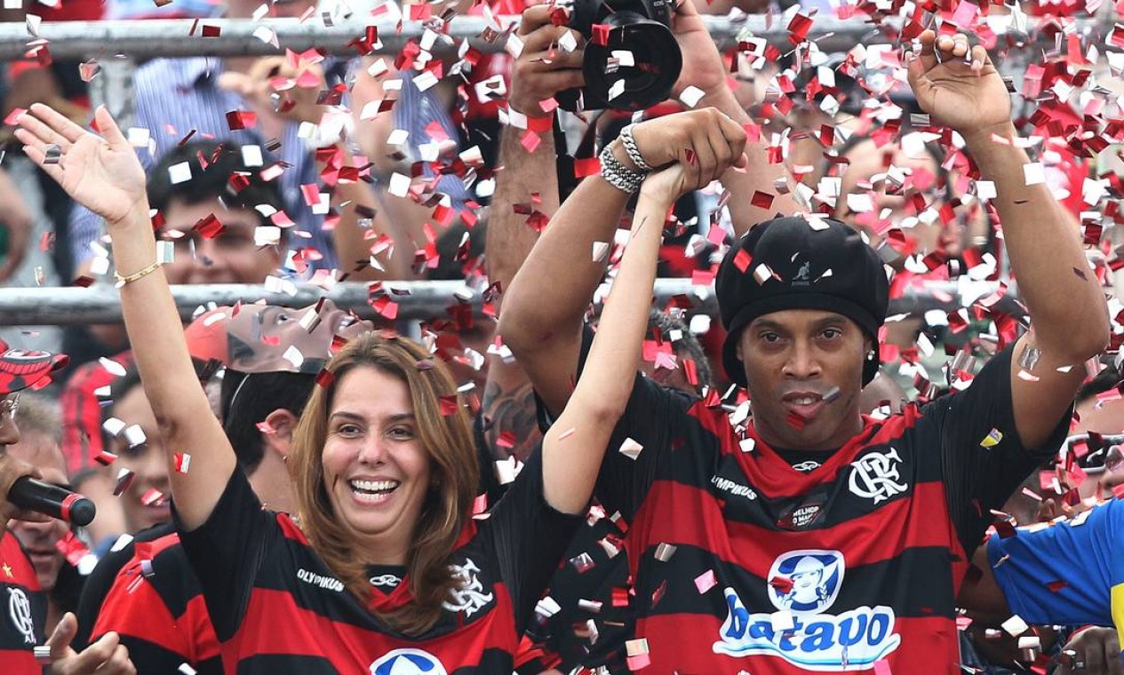 O craque chegou ao Flamengo depois de dez anos atuando na Europa em clubes como Barcelona e Milan Foto: AP