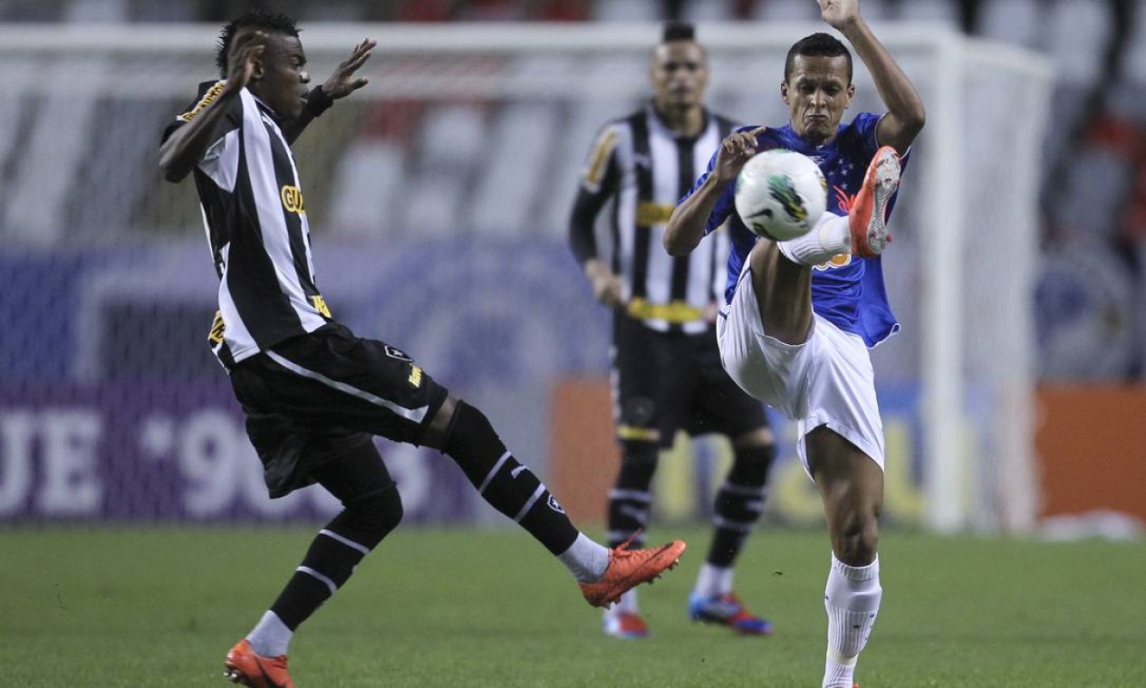 Imagens De Botafogo X Cruzeiro - Jornal O Globo