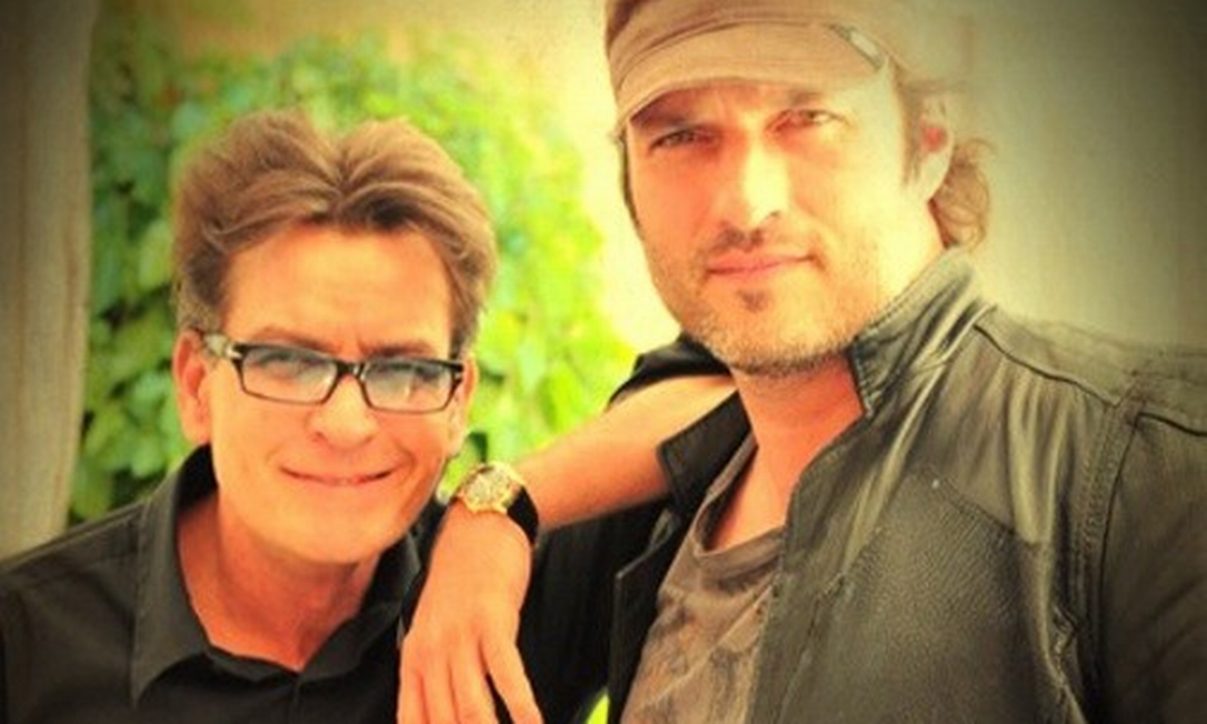 Charlie Sheen será presidente dos Estados Unidos em filme Jornal O Globo Charlie Sheen será presidente dos Estados Unidos em filme Jornal O Globo