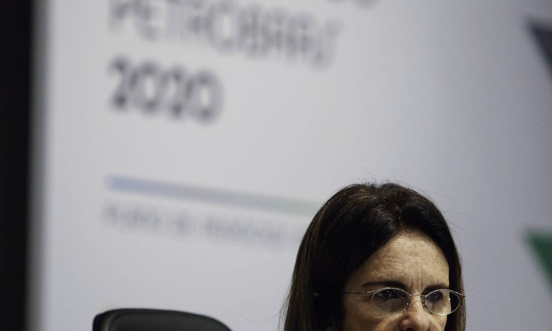 
Graça Foster, presidente da Petrobras, apresenta o Plano Estratégico Petrobras 2020:
Foto: Daniela Dacorso/Arquivo O Globo / O Globo