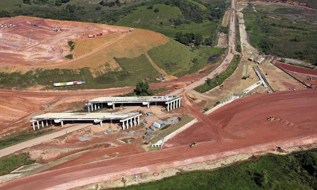 
O Arco Metropolitano, em Caxias: projeto ambicioso de autoestrada que ligará toda a Região Metropolitana para reduzir engarrafamentos
Foto: Divulgação