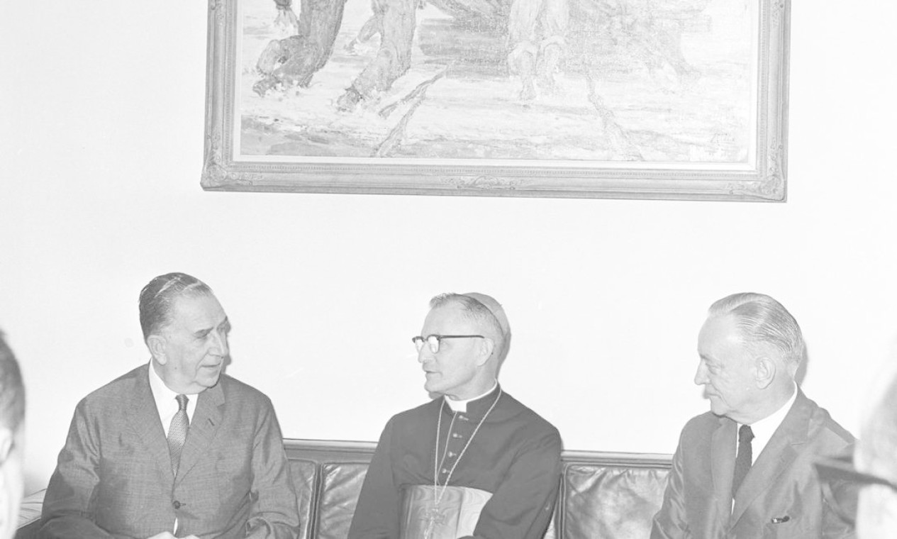 Em 1970, com o então presidente da República Emílio Garrastazu Médici Foto: 14/07/1970 / Arquivo O Globo