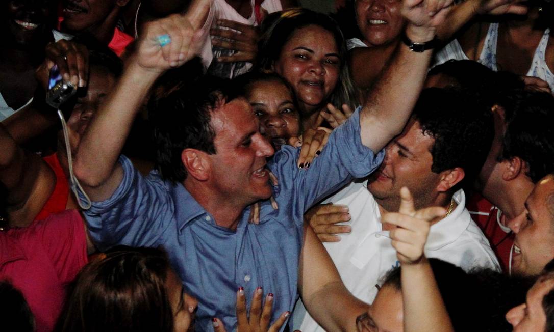 Eduardo Paes é Reeleito Prefeito Do Rio Com 64,6% Dos Votos Válidos ...