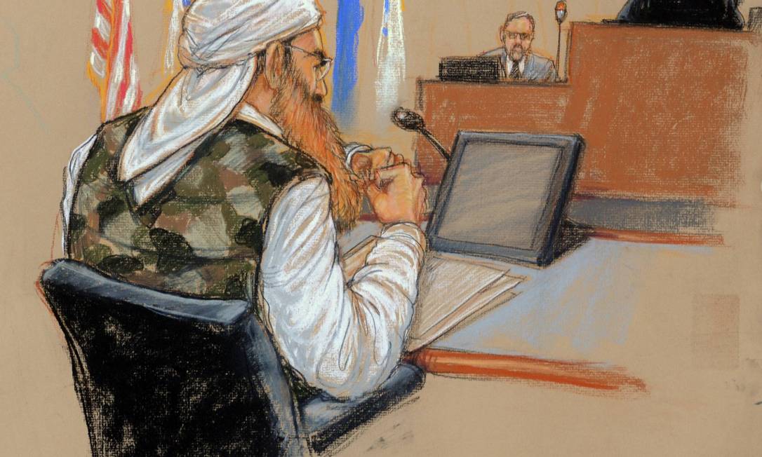 
Desenho mostra Khalid Sheik Mohammed, suposto mentor dos atentados do 11 de setembro, durante depoimento
Foto: REUTERS/Janet Hamlin