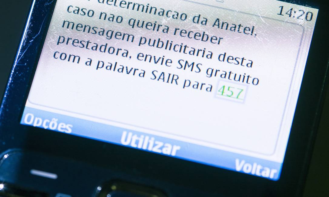 
Mensagem oferece a opção de não recebimento de SMS com publicidade
Foto: Leo Martins / Agência O Globo