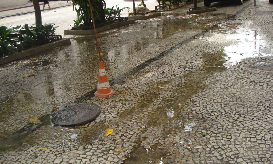 
Vazamento em Laranjeiras: problema recorrente e sem solução à vista
Foto: Foto do leitor Domingos Fernandes da Conceição / Eu-Repórter