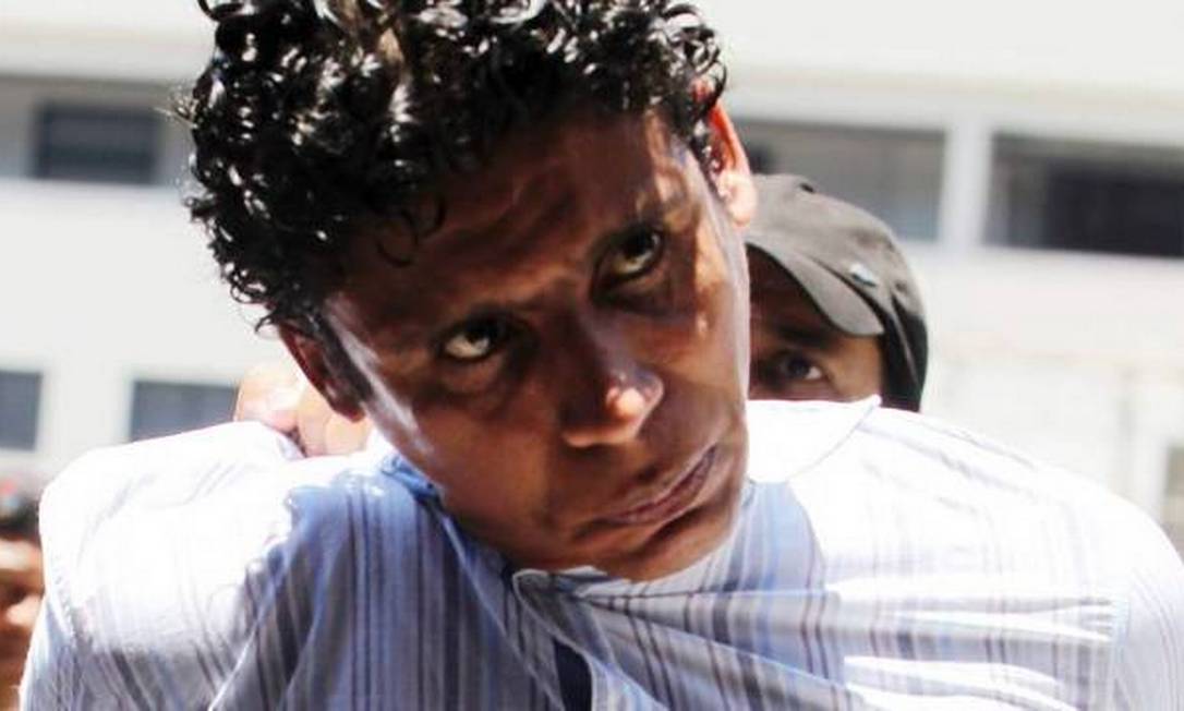 
Antônio Francisco Bonfim Lopes, o Nem, ao ser preso, em novembro do ano passado
Foto: Reuters