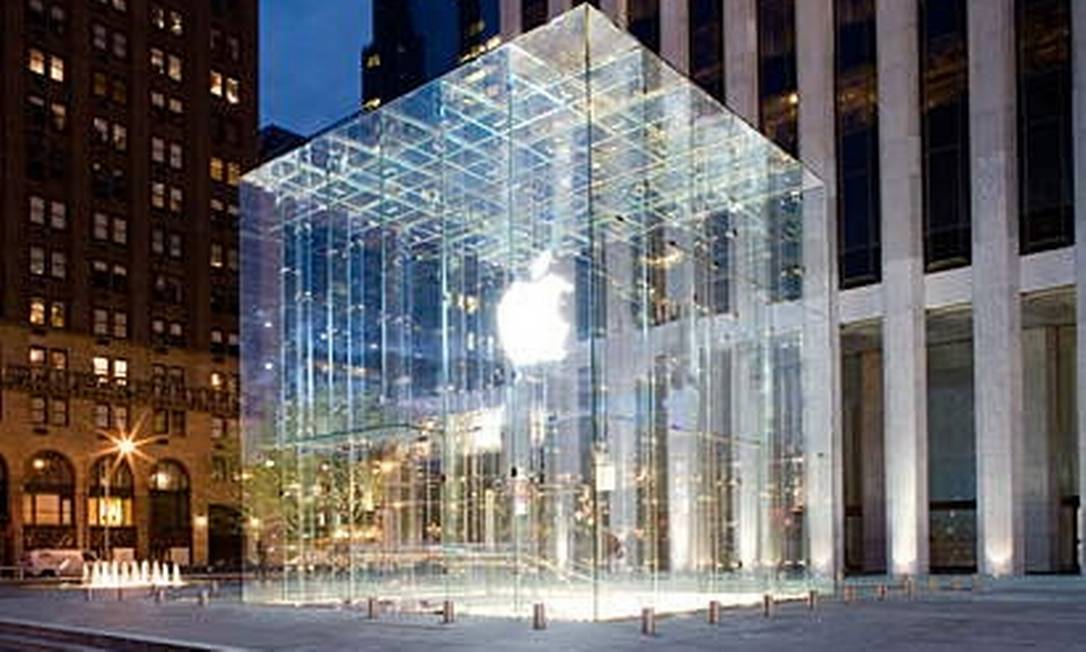 Apple Store perto do Central Park, em Nova York Foto: AP