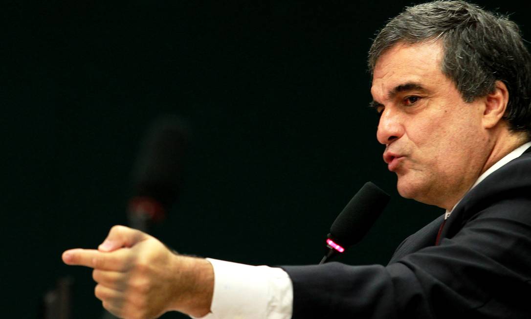 O ministro da Justiça, José Eduardo Cardozo Foto: Ailton de Feritas / O Globo