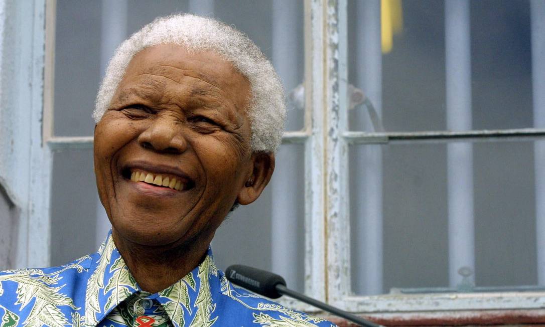 
Nelson Mandela em discurso em 2003
Foto: AFP/ANNA ZIEMINSKI