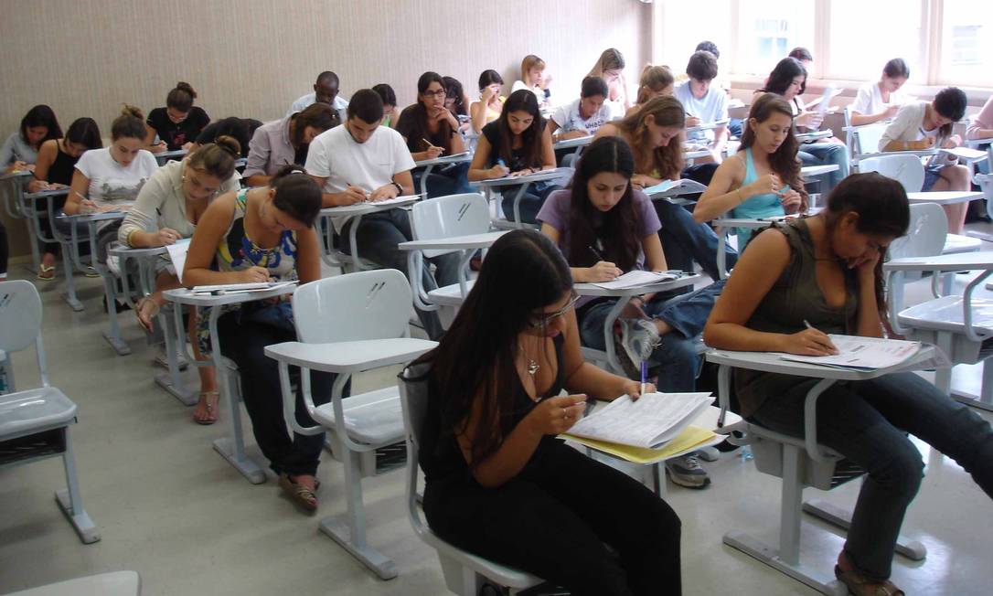 
Candidatos do Enem de 2008: testes poderão ser feitos por computador
Foto: Agência O Globo