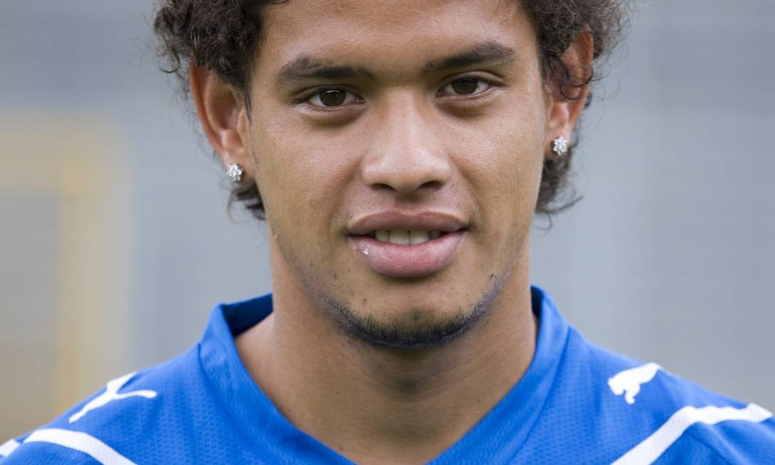 Flamengo confirma a contratação de Carlos Eduardo Jornal O Globo