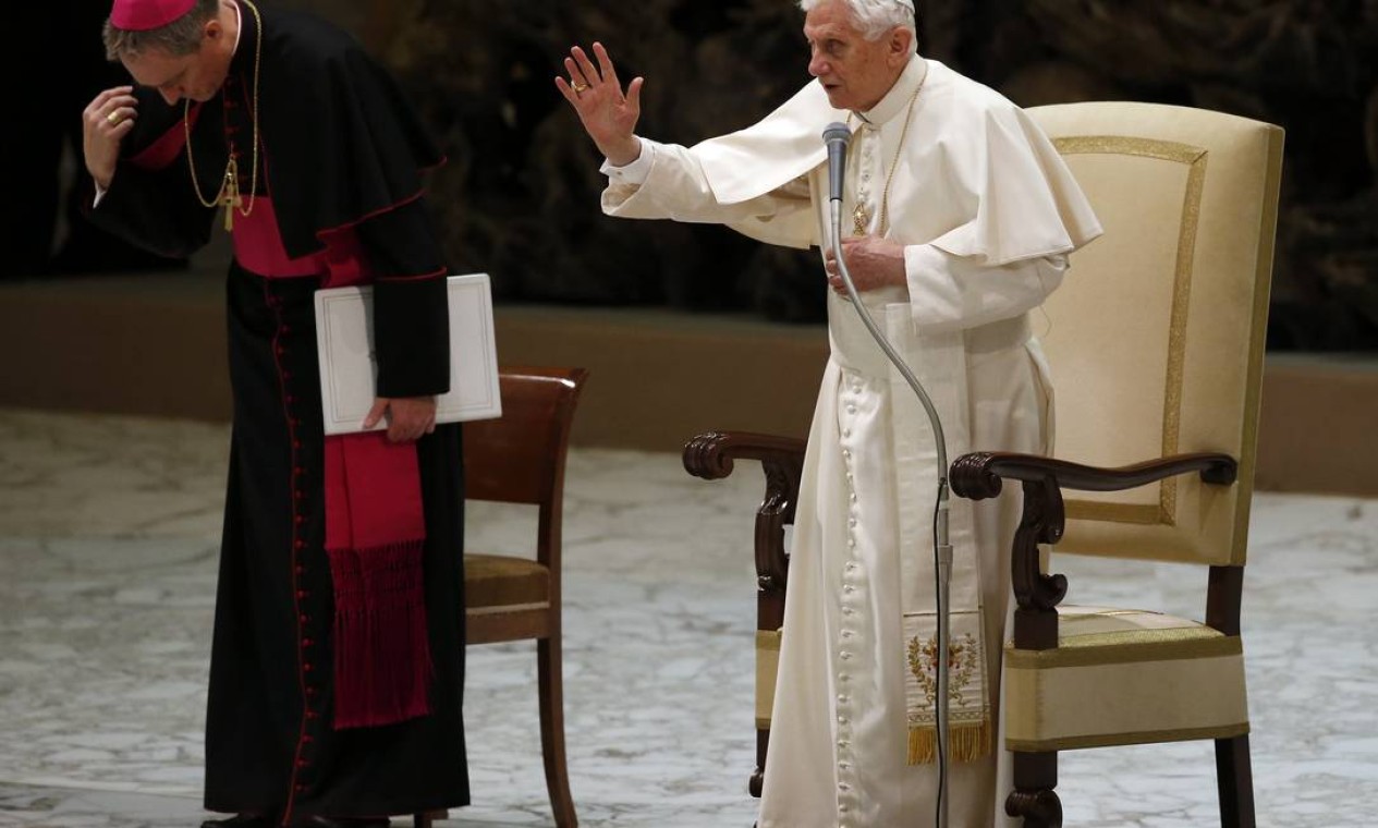 Corrupção e intrigas teriam derrotado o Papa Bento XVI - Jornal O Globo