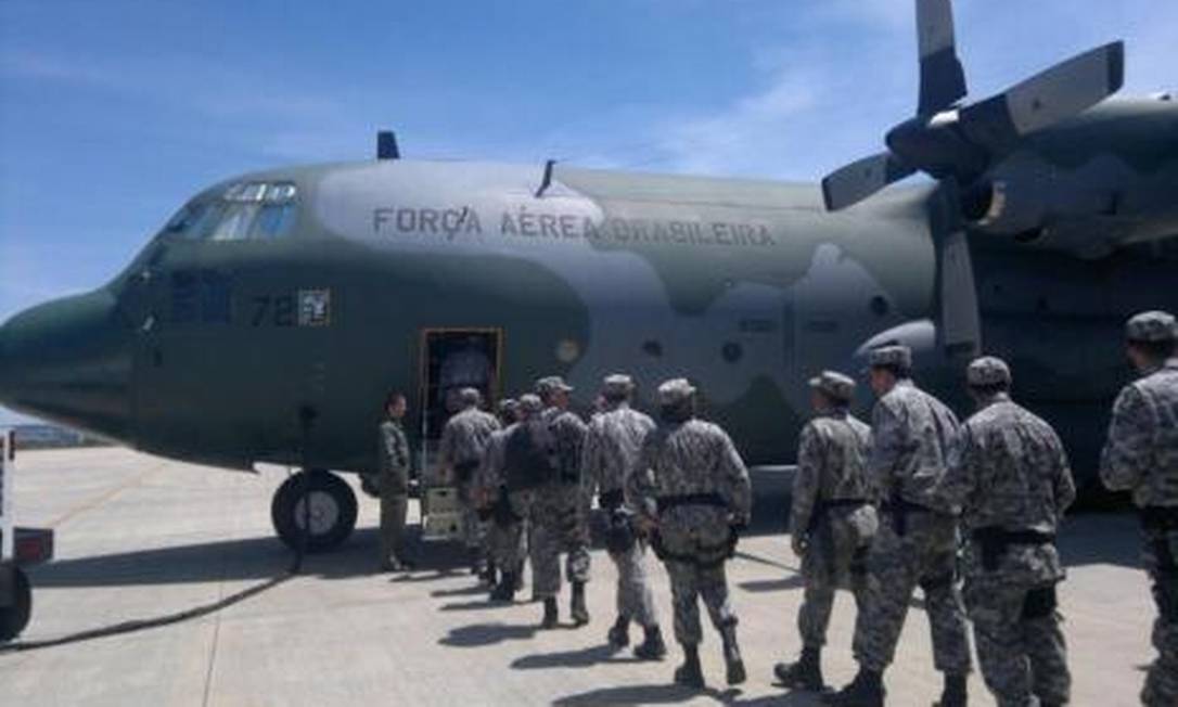 Soldados da Força Nacional embarcam de Brasília com destino a Florianópolis Foto: Reprodução/Twitter