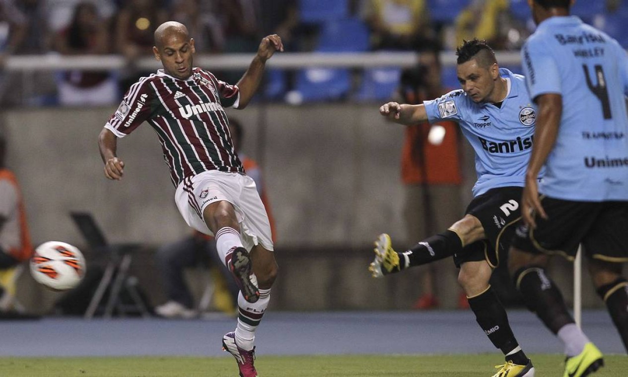 Fluminense e Grêmio jogaram no Engenhão pela segunda rodada do grupo 8 da Libertadores Foto: Alexandre Cassiano / Agência O Globo