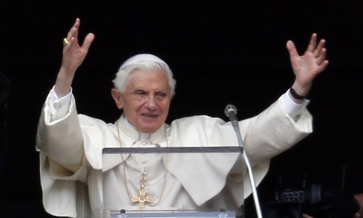 Após deixar o cargo, Bento XVI será chamado de Papa Emérito - Jornal O ...