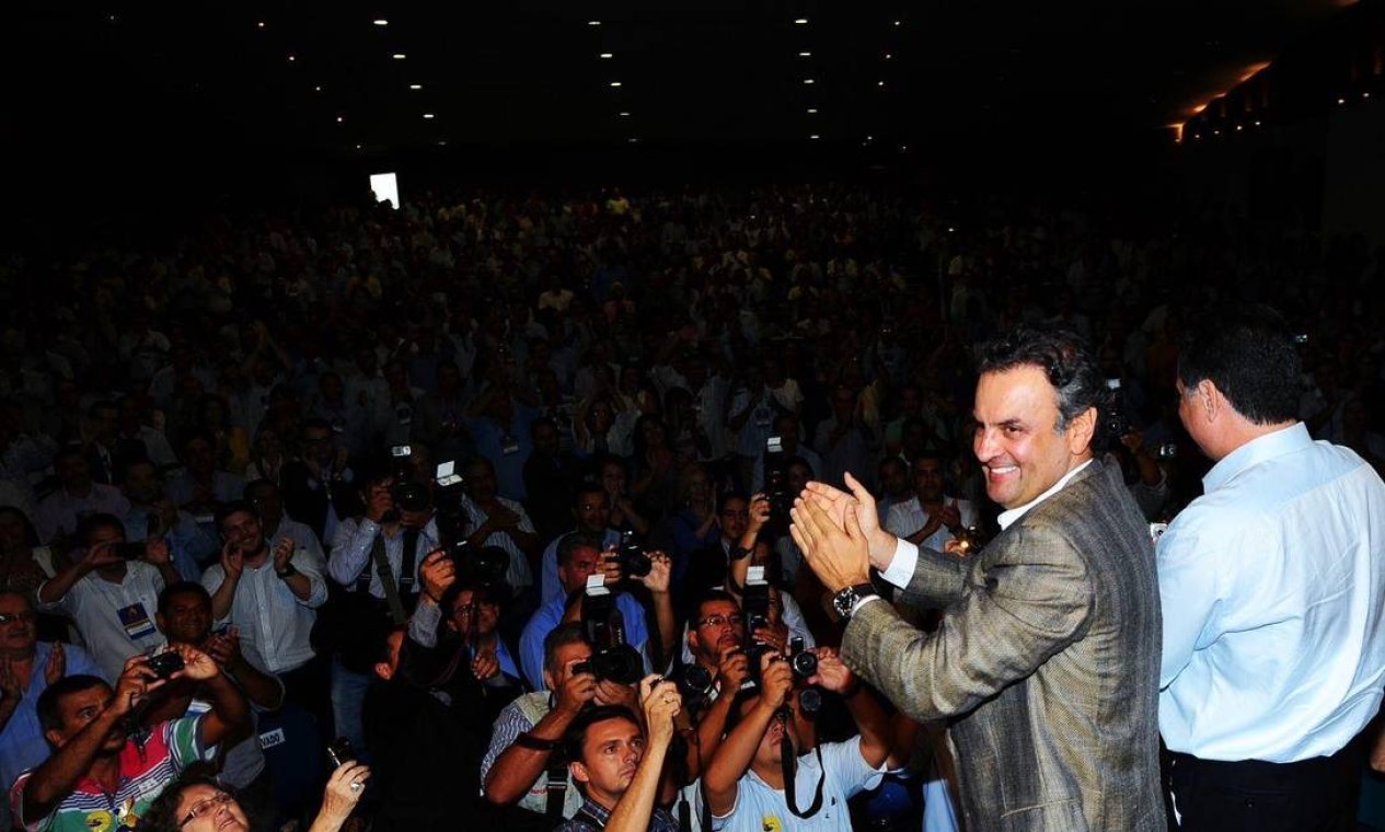 Perillo lança Aécio como pré-candidato tucano à Presidência - Jornal O ...