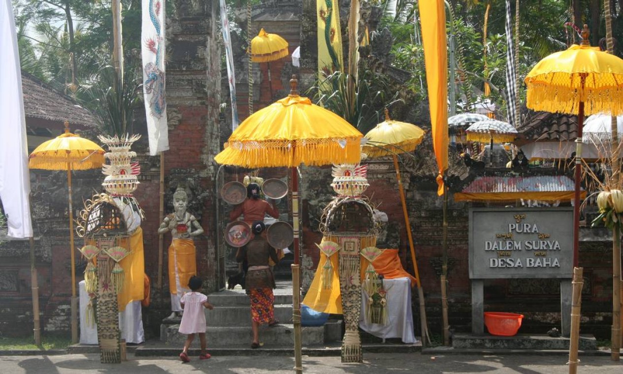 Templo nos arredores de Ubud, cidade ideal para conhecer a cultura da região Foto: Paula Autran / O Globo