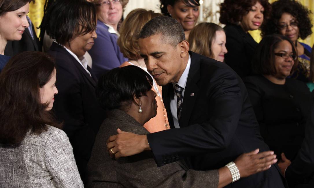 
Obama se reúne com ativistas e vítimas da violência na Casa Branca: massacre não pode ser esquecido
Foto: YURI GRIPAS / REUTERS