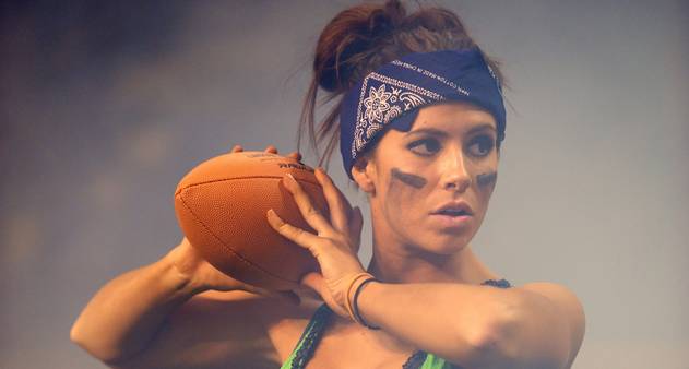 Touchdowns de lingerie: O jeito feminino de jogar futebol americano -  Jornal O Globo