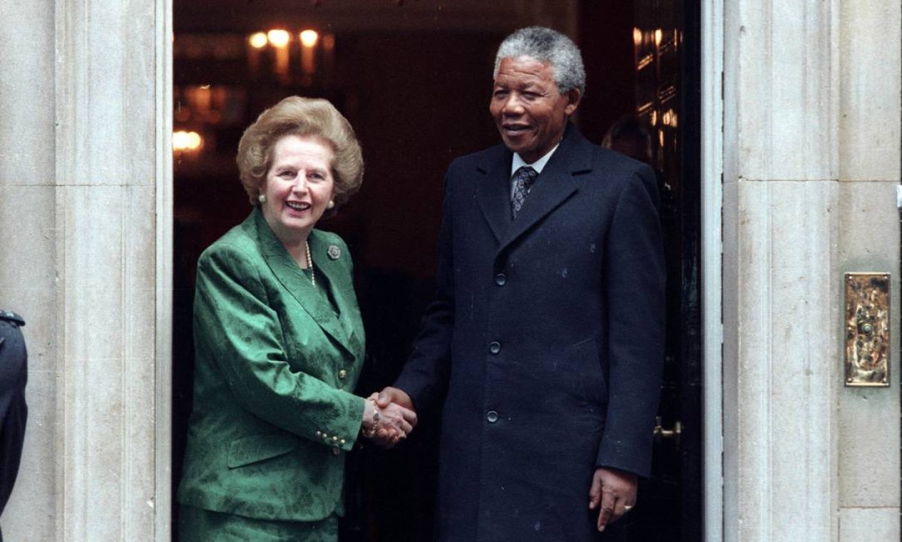 A frieza da Dama de Ferro: quando Margaret Thatcher escapou ilesa de um  atentado