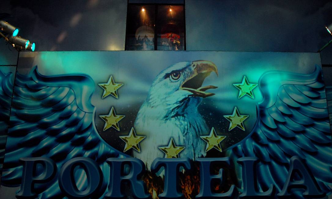 A águia, símbolo da Portela Foto: Freelancer / Agência O Globo
