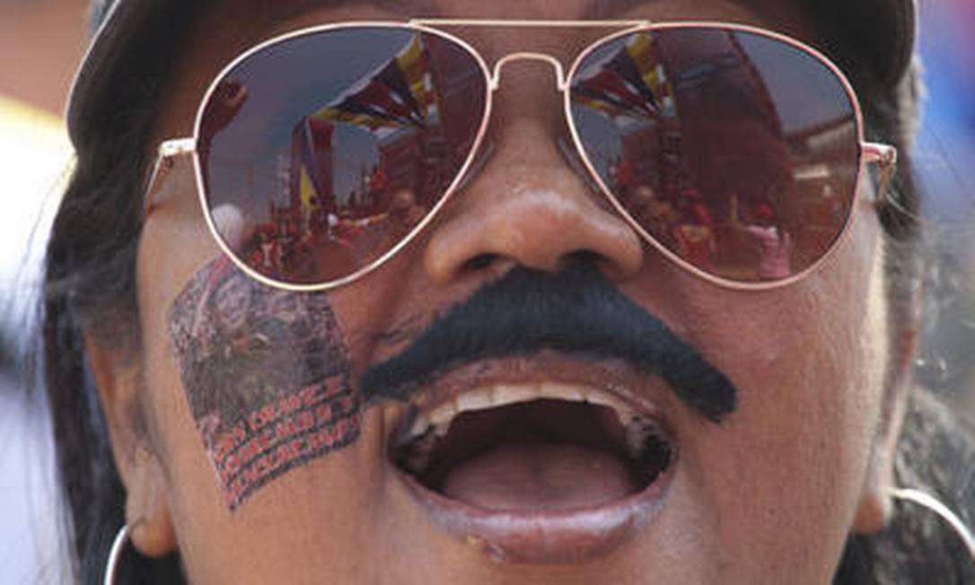 Um bigode na campanha venezuelana Jornal O Globo